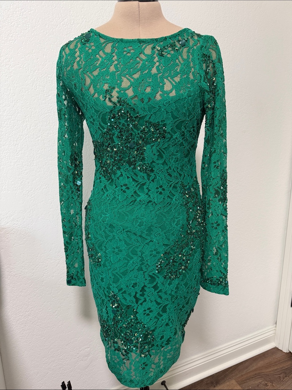 ABS Allen Schwartz Emerald Green Lace Sequin Long-Sleeve Dress